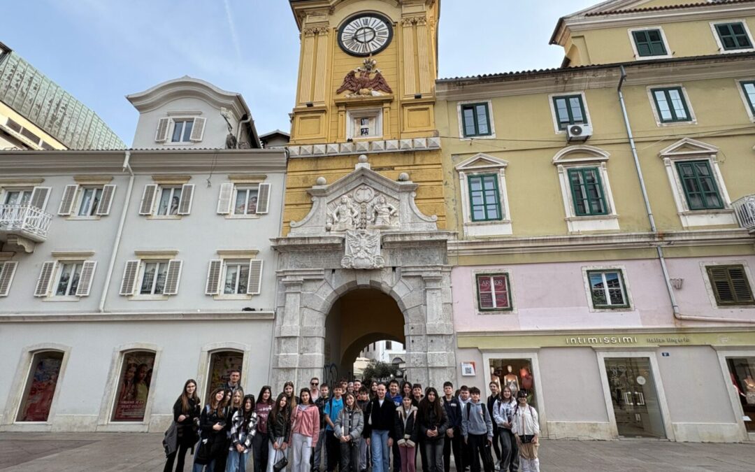 Šestaši na terenskoj nastavi: od gradskih znamenitosti do Palače šećera